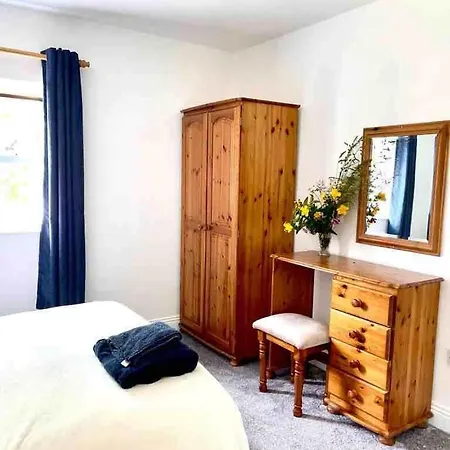 Fionas Thatched Eile *