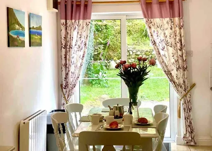 Fionas Thatched Eile * 킬라니