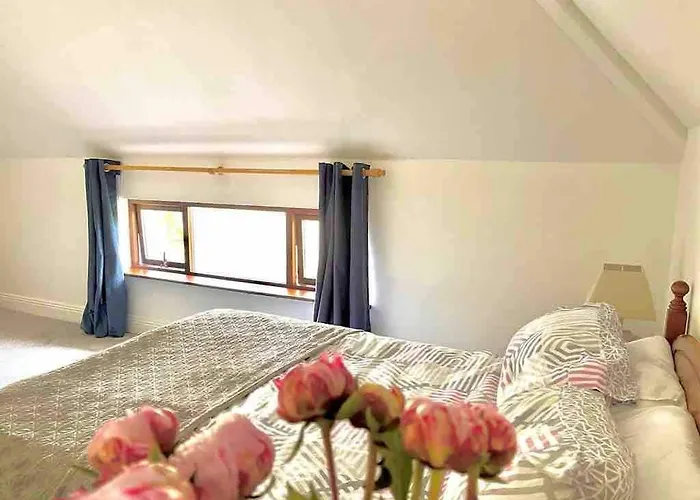 Fionas Thatched Eile Feriehus